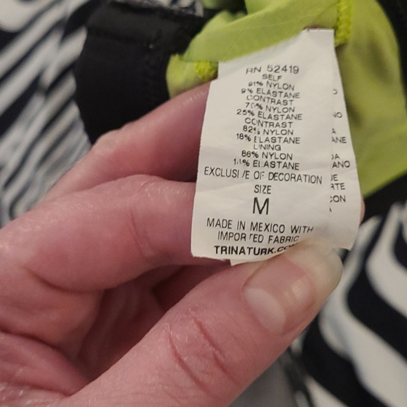 EUC MATCHING TRINA TURK ACTIVE WEAR SET SZ M - Picture 4 of 6
